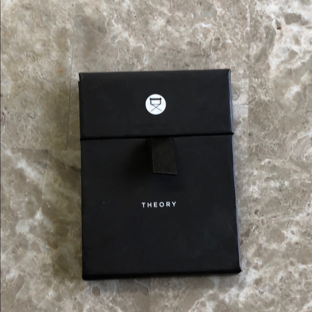 Viseart Theory Palette in “Minx”